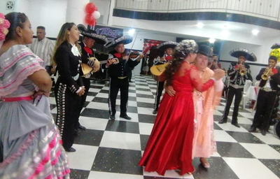 Mariachi Estrella photo 2