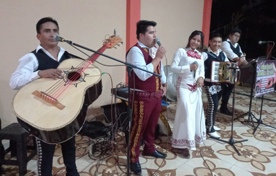 Mariachi Santa Cecilia de Tropico photo 3