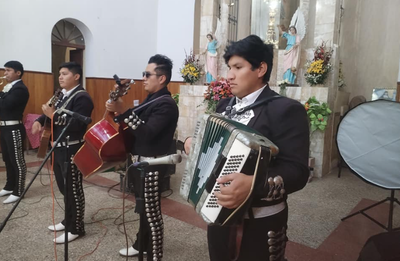 Mariachi Centenario 